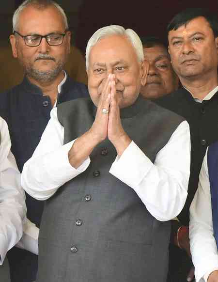 Bihar CM transfers Rs 10,000 each to 25 lakh women under Mukhyamantri Mahila Rojgar Yojana