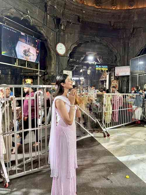 Kashika Kapoor’s Divine Mahashivratri: A Spiritual Sojourn to Trimbakeshwar Jyotirlinga