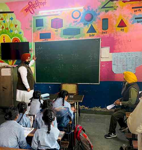 Bhagwant Mann Govt Enforces Strict Accountability to Strengthen ‘Sikhya Kranti’, Show-Cause Notices Issued to 6 Teachers