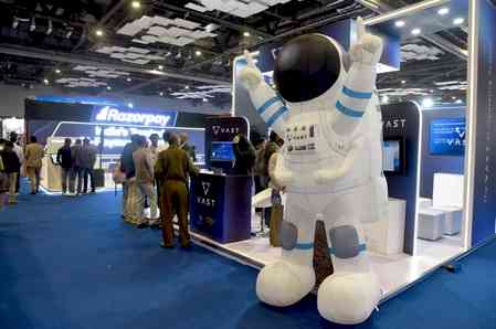 No, Ashwini Vaishnaw did not call Chinese robot ‘Indian’: PIB Fact Check