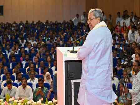 Serve with humanity beyond caste, religion: K'taka CM to health staff