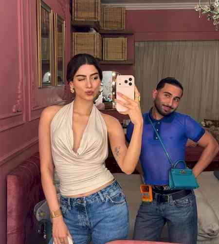 Khushi Kapoor's 'February' was a mix of cupcakes, hotness & Orry 