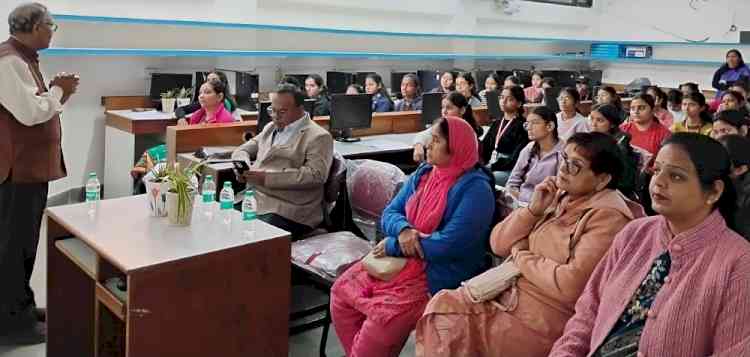 PCM S.D. College for Women Organizes Insightful Session on Indian Knowledge Systems