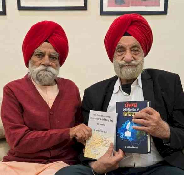 सिक्ख जगत की प्रमुख हस्ती तरलोचन सिंह ने पद्मश्री प्रोफेसर हरमहेंद्र सिंह बेदी से की भेंट