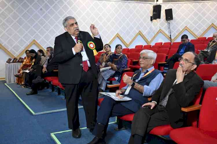 Supreme Court Justice Calls for Safeguarding Doctors to Protect Society at MLAG Annual Conference