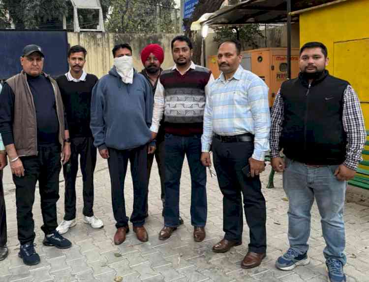 Vigilance Bureau nabs ASI red handed accepting bribe of Rs 15000