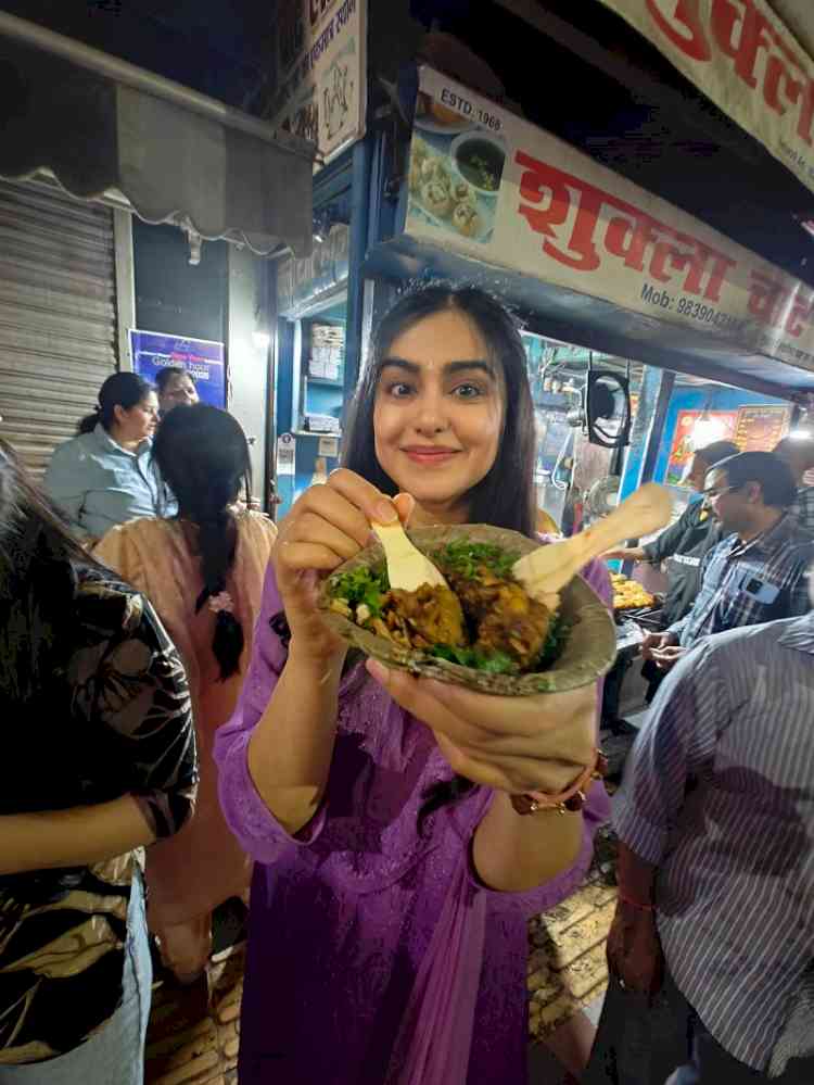 Simplicity Meets Stardom: Adah Blends into the Vibrant Spirit of the City