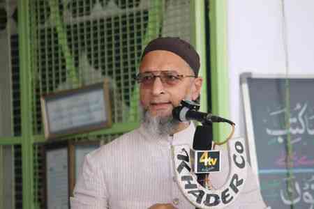 Owaisi questions PM Modi over Israel visit