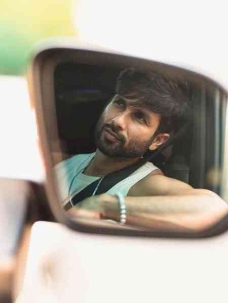 Shahid Kapoor's happiness mantra includes a car ride & Kishore Kumar song