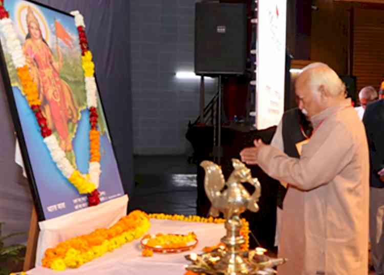 संघ को सही मायने में समझने के लिए उसके कार्य और पद्धति को भीतर से जानना जरूरीः डा. मोहन भागवत