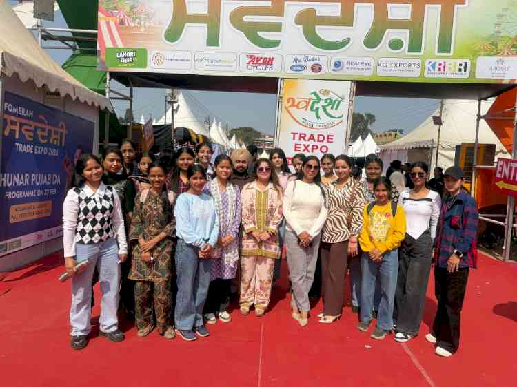GGNIMT Fashionistas connect with Roots at PAU Swadeshi Mela