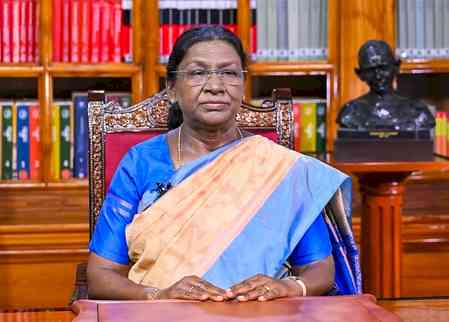 President Droupadi Murmu greets people on Holi eve