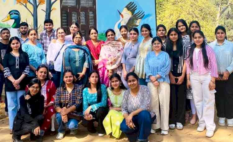 डॉक्यूमेंट्री मेकिंग में निष्ठा, ऑन-द-स्पॉट फोटोग्राफी में चंचल ने बाजी मारी