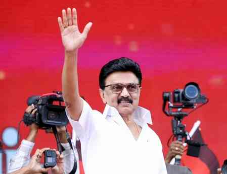 DMK-Cong seal TN poll pact: Congress gets 28 seats, one RS berth