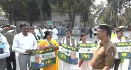JD(U) workers protest outside Nitish Kumar’s residence as he is set to file RS nomination papers