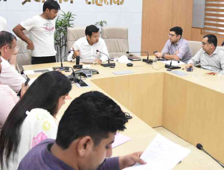 उपायुक्त सचिन गुप्ता ने समाधान शिविर में प्राथमिकता के आधार पर शिकायतों के निपटारे के निर्देश दिए
