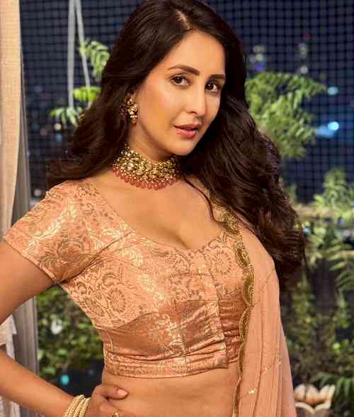 Star, Entrepreneur and Supermom: The Many Roles of Chahatt Khanna