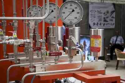 US moves to seize $15 million tied to Iran oil network