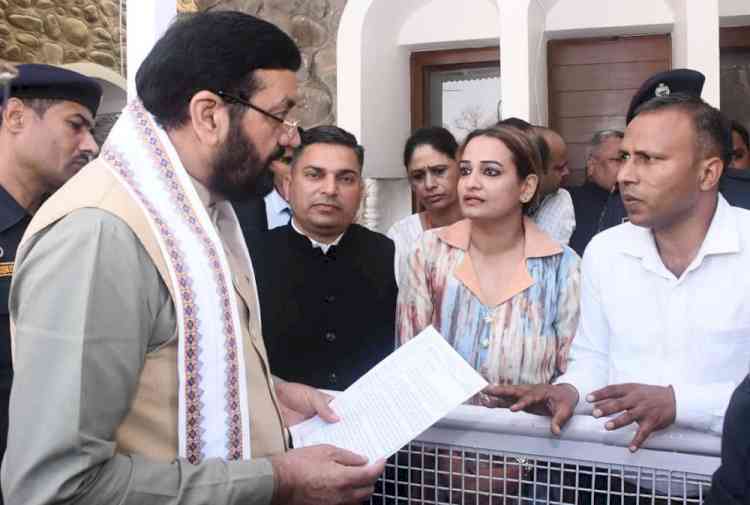HUCTA delegation submits a memorandum to the Chief Minister Nayab Saini; demands expedited processing of the Job Security Bill for Contractual University Teachers
