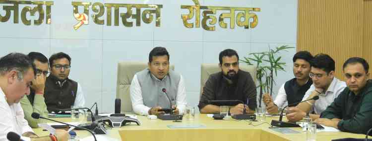 डी-प्लान की राशि किसी भी सूरत में लैप्स न होः उपायुक्त सचिन गुप्ता