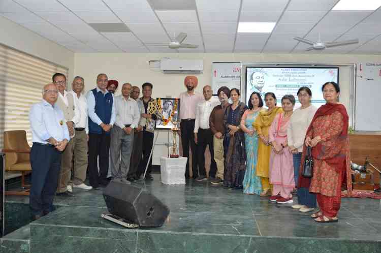 The Alumni Association and SCD Govt. College, Ludhiana celebrated their famous alumnus Sahir Ludhianvi’s 105th Birth Anniversary in the college