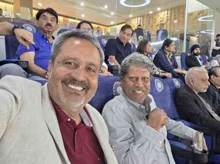 T20 WC: PGTI president Kapil Dev attends final in Ahmedabad