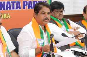 Karnataka: LoP Ashoka mocks CM Siddaramaiah over sovereignty remarks