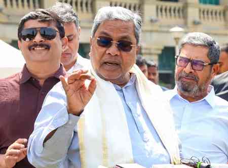 Centre yielding to US pressure on Russian oil imports: Siddaramaiah 