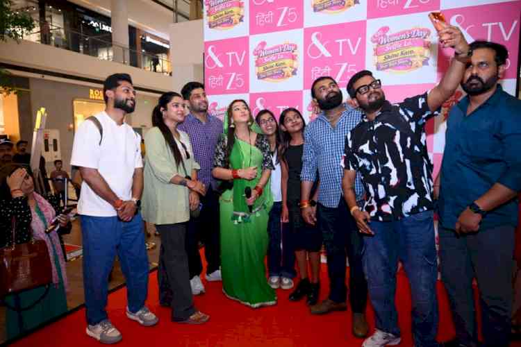 &TV’s Women’s Day Initiative ‘Selfie Lo. Shine Karo. Star Ban Jaao!’ Turns Selfies into Symbols of Empowerment in Lucknow