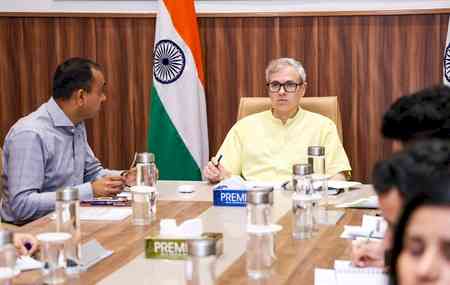 CM Omar reviews plan to expand, modernise JK Houses across India