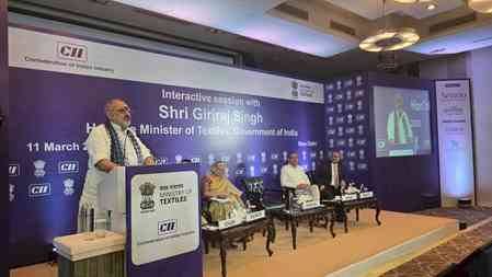 India targets $100 billion textile exports by 2030-31: Giriraj Singh