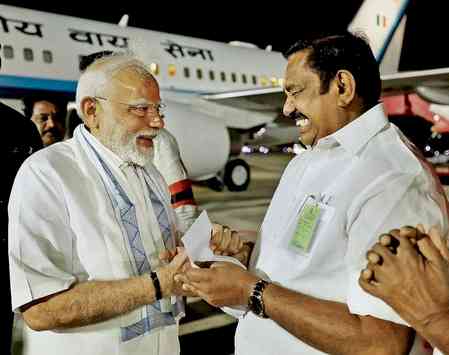 PM Modi arrives in Tiruchirappalli in traditional Tamil attire  