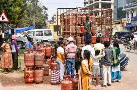 50 lakh LPG cylinders being supplied per day, avoid panic booking: Govt