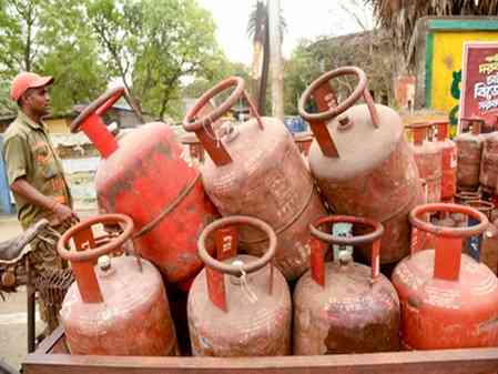 Bengal govt issues SOP to manage LPG supply amid Gulf tensions