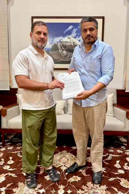 Rahul Gandhi backs demand for fair probe into Ajit Pawar's air crash death