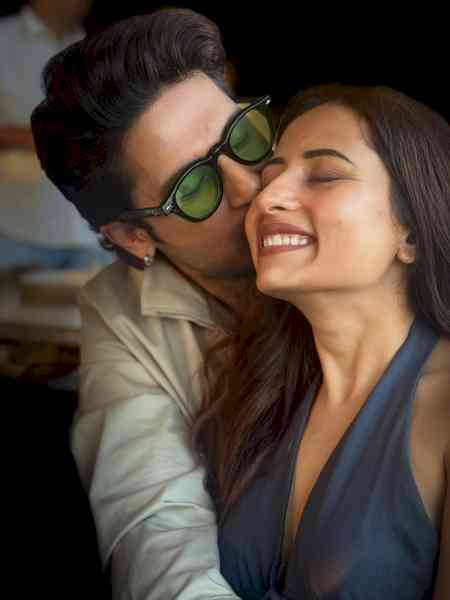 Ravie Dubey reveals his sweet ritual with wife Sargun Mehta in the morning 