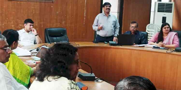 डिजिटल मोड में जनगणना को लेकर उपायुक्त के निर्देशानुसार अधिकारियों की कार्यशाला आयोजित