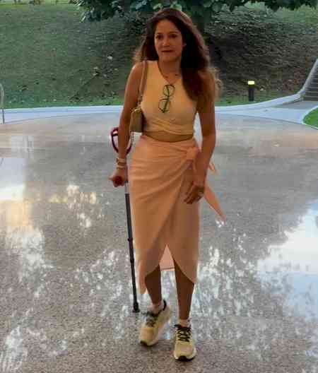 Vidya Malavade tears a muscle in her calf after a stage performance in Singapore