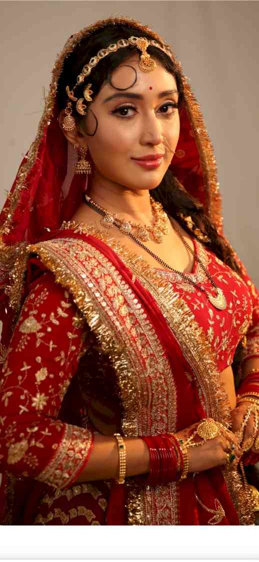 Priyamvada Kant Calls Hanging Upside Down Her ‘New Normal’ on Set