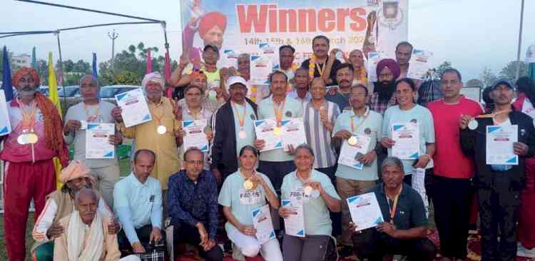 45वीं नेशनल वेटरन चैंपियनशिप एथलेटिक्स में एमडीयू कर्मियों ने जीते 10 स्वर्ण, 12 रजत व 5 कांस्य पदक
