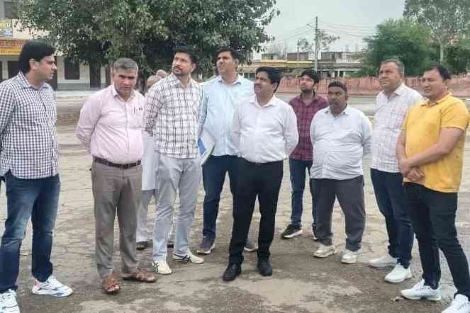 एसडीएम आशीष कुमार ने अनाज मंडियों में सभी मूलभूत सुविधाएं उपलब्ध करवाने के निर्देश दिए