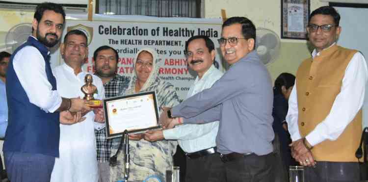 टीबी उन्मूलन के लिए पंचायतों की भूमिका अहमः अतिरिक्त उपायुक्त नरेंद्र कुमार  