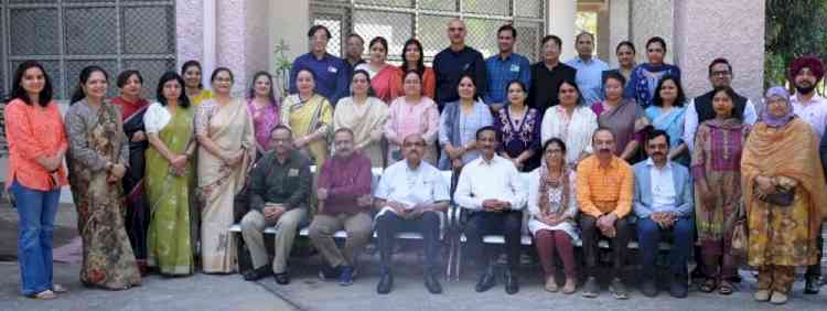 मेडिकल शिक्षा में मॉडल बनकर उभरा है रीजनल सेंटर फॉर फैकल्टी डेवलपमेंटः वीसी डॉ. अग्रवाल