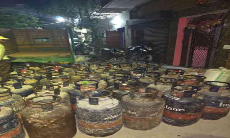 Delhi: LPG black marketing racket busted in Dwarka, 65 cylinders seized; one held