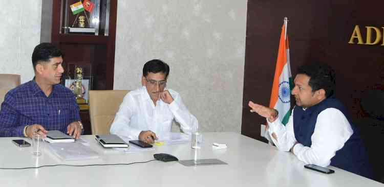 डीसी सचिन गुप्ता ने बाढ़ बचाव परियोजनाओं को 30 जून से पहले पूर्ण करवाने के निर्देश दिए