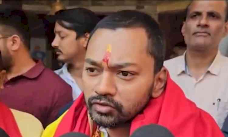 ‘Praying for Bihar’s prosperity’: Nishant Kumar visits Kali Mandir in Gardanibagh​