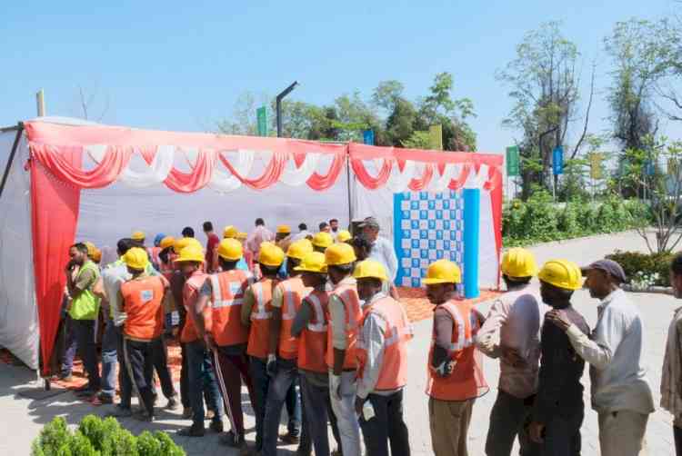 Roots Developers Organises Free Medical Camp to Promote Preventive Healthcare Among Workforce