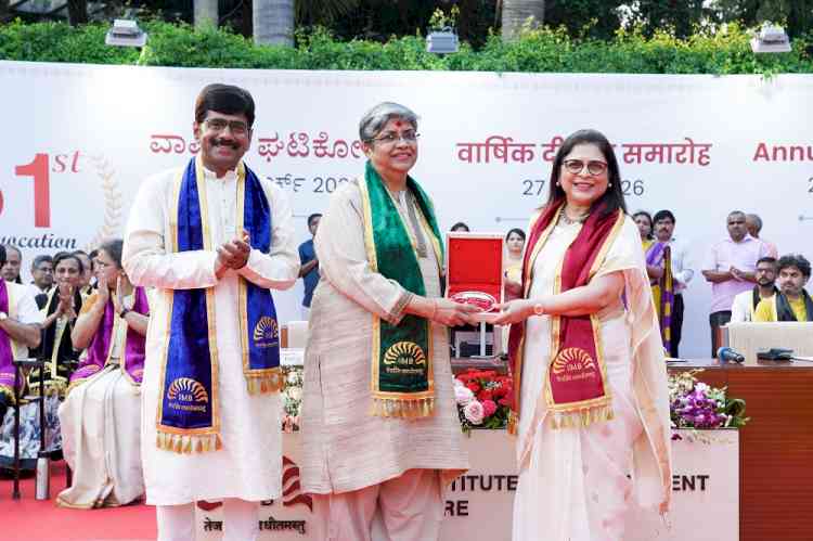 785 students graduate with nine winning gold medals at the 51st Convocation of IIMB