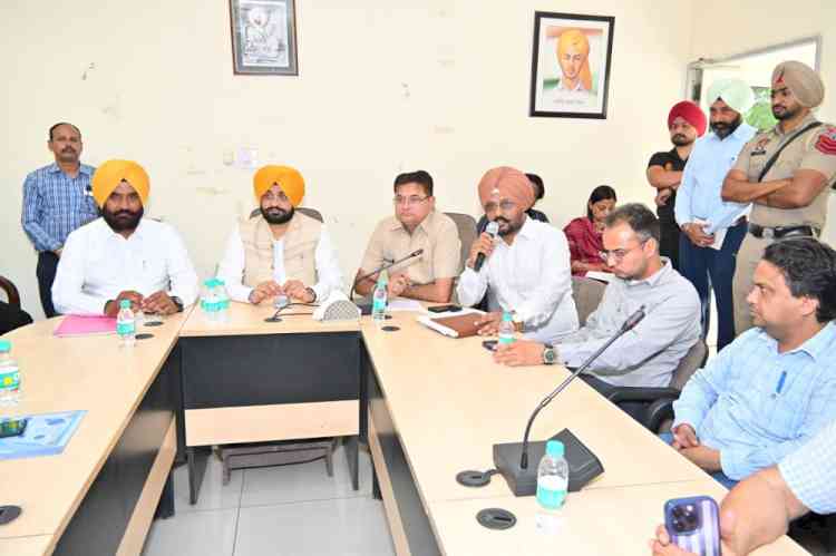 Cabinet Minister Tarunpreet Singh Sond reviews wheat procurement arrangements at Khanna