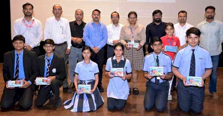 जिला स्तरीय बाल दिवस प्रतियोगिताओं के विजेता सम्मानित